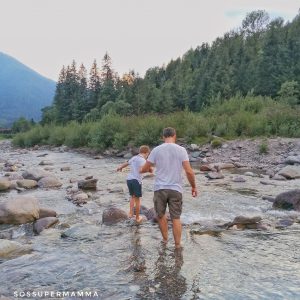 Le acque gelide del torrente - Foto di Sossupermamma -